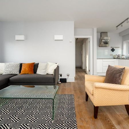 Guestready - Central Living Near Kensington Palace London Bagian luar foto