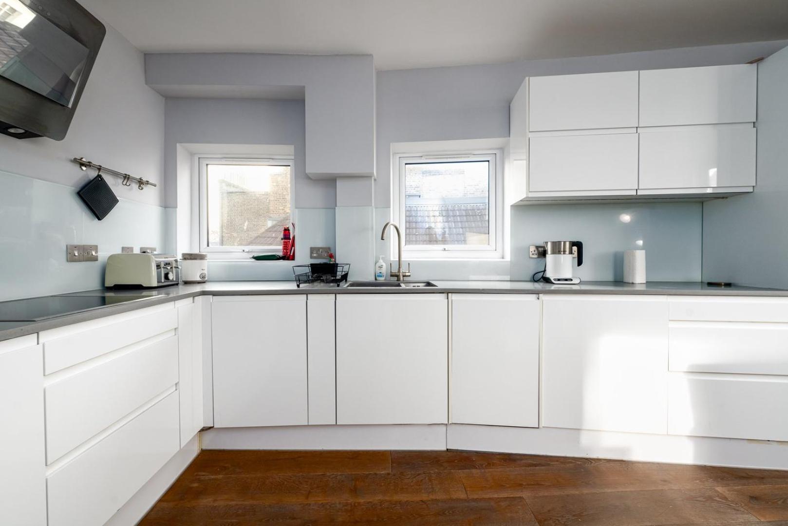 Guestready - Central Living Near Kensington Palace London Bagian luar foto